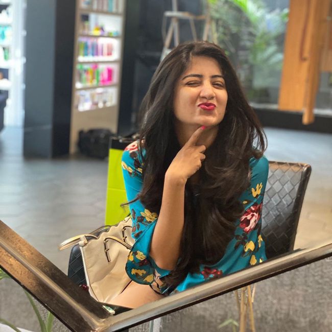 Poonam kaur Latest Instagram Pictures